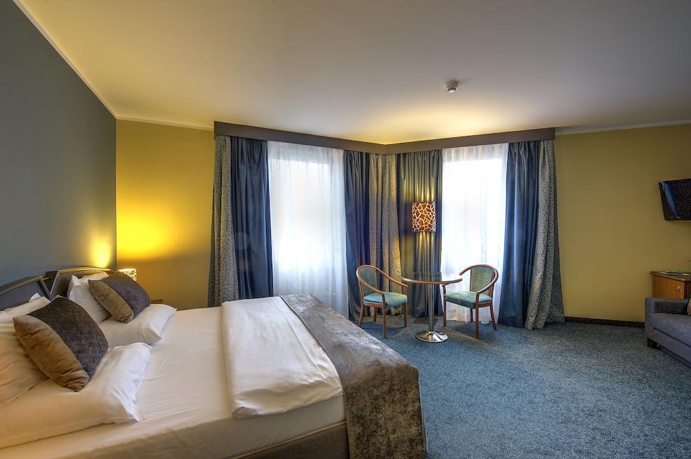 Plaza Prague Hotel - Czech Leading Hotels Exterior foto